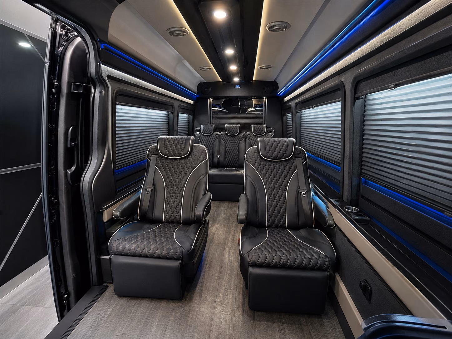 columbus airport shuttle buses for employees