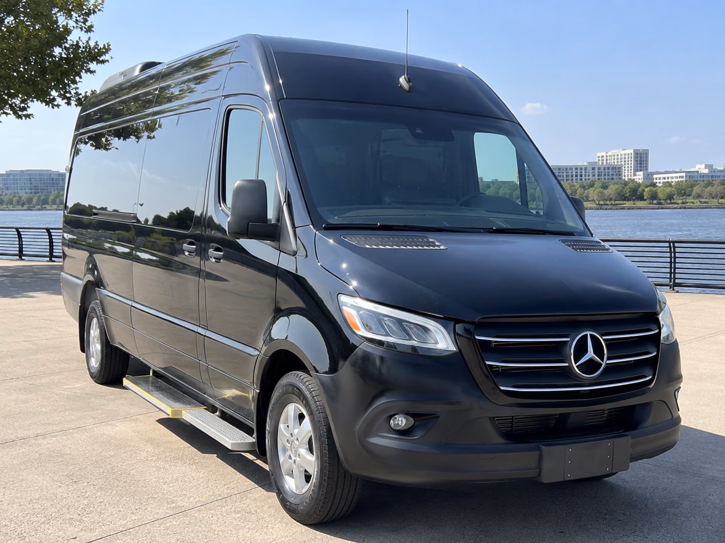columbus bus rentals for ohio road trips and kentucky travel