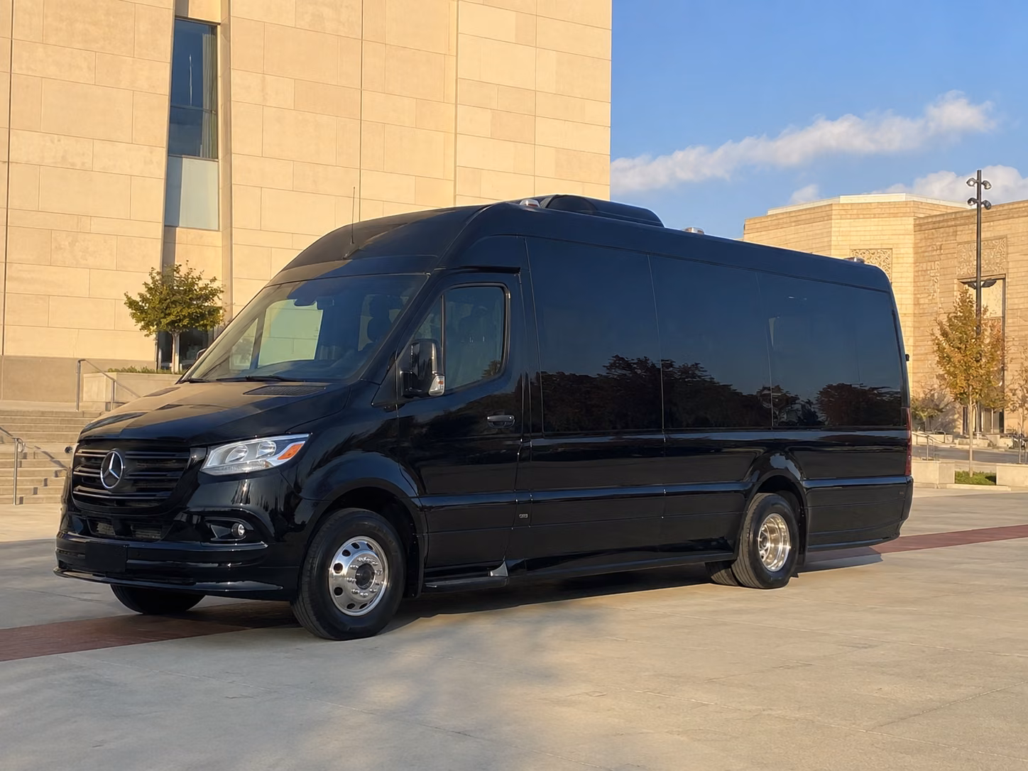 rent a field trip bus to columbus museums and science centers